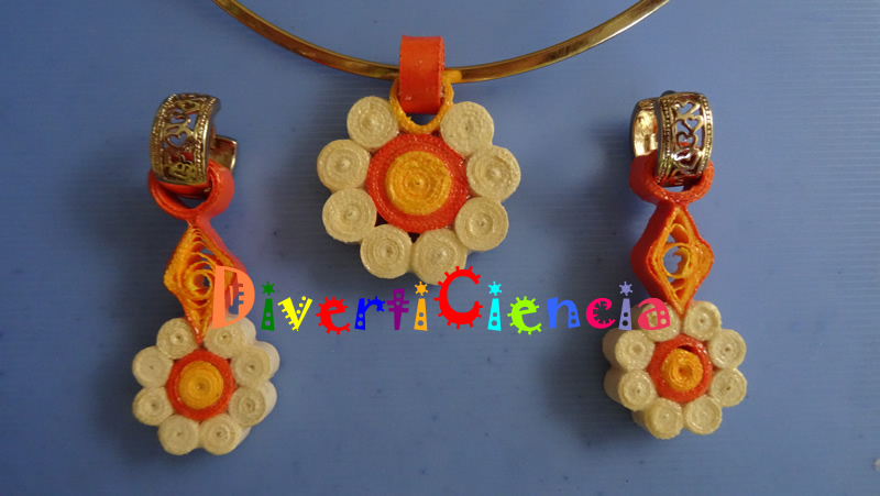 Collar y aretes 