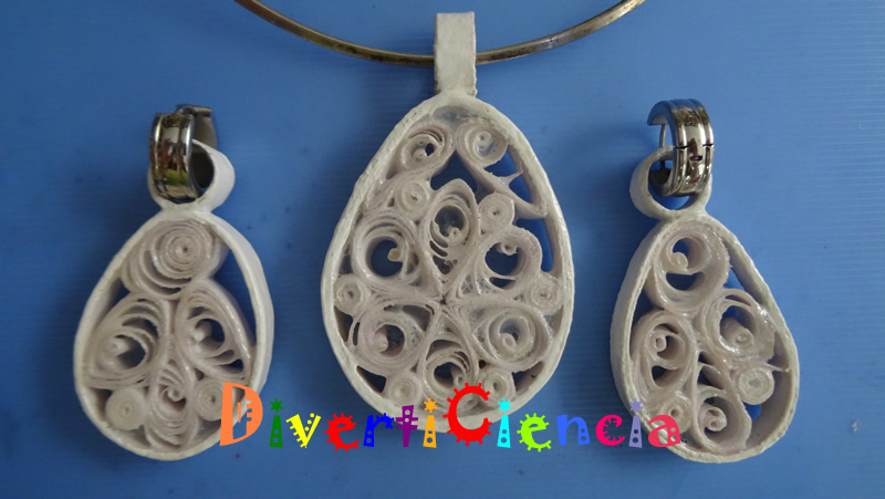 Collar y aretes 