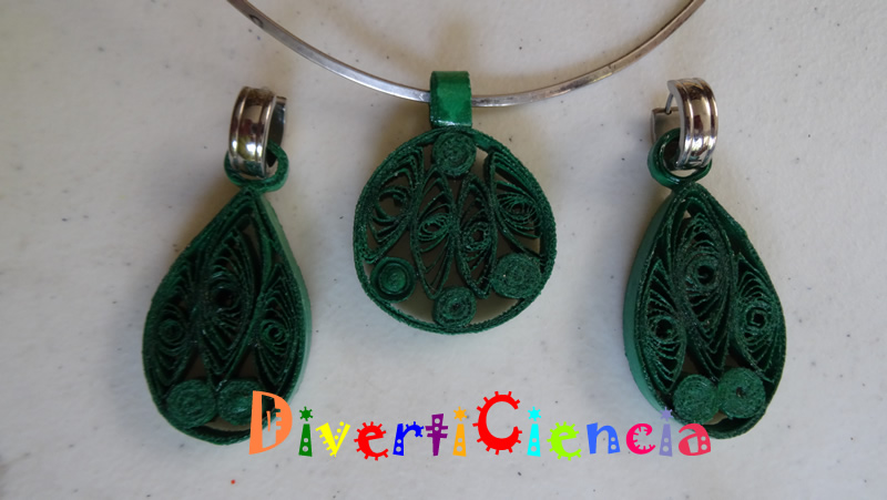 Collar y aretes 