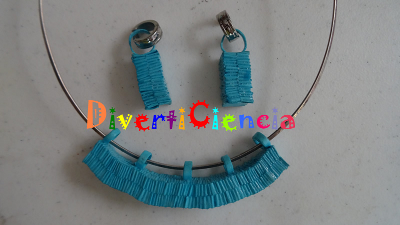 Collar y aretes 