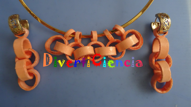 Collar y aretes 