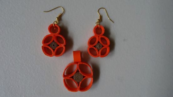 Aretes y dije
