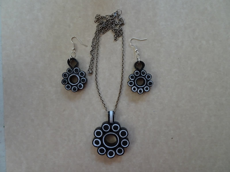 Aretes y dije