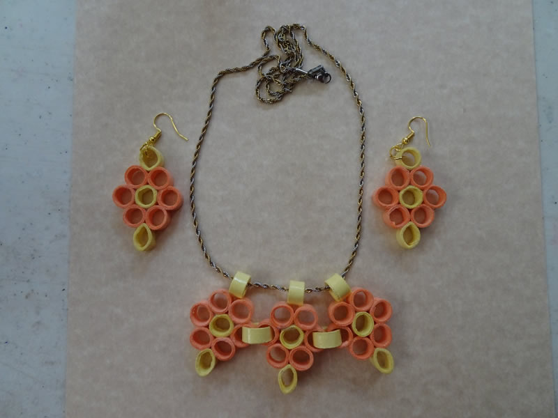 Aretes y dije