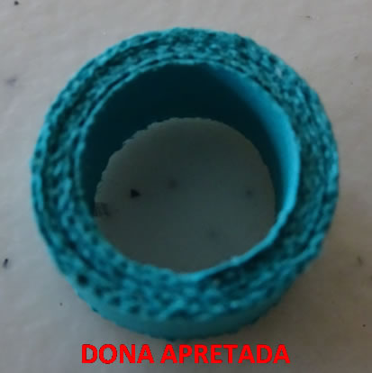 Dona apretada