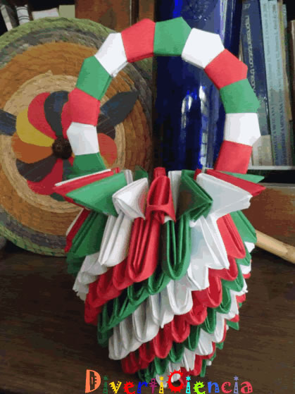 Canasta tricolor