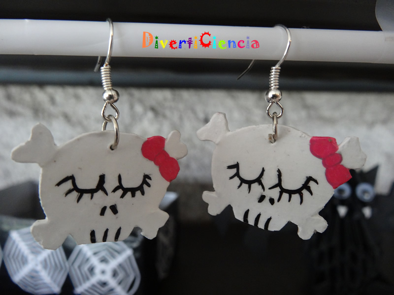 Aretes calaverita