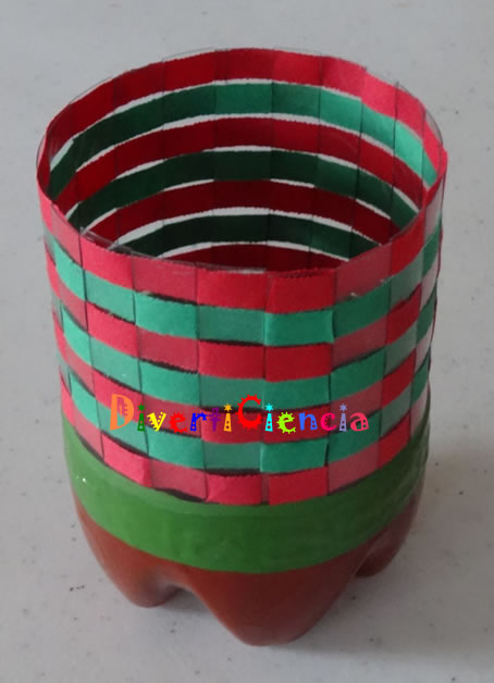 Recipiente tejido