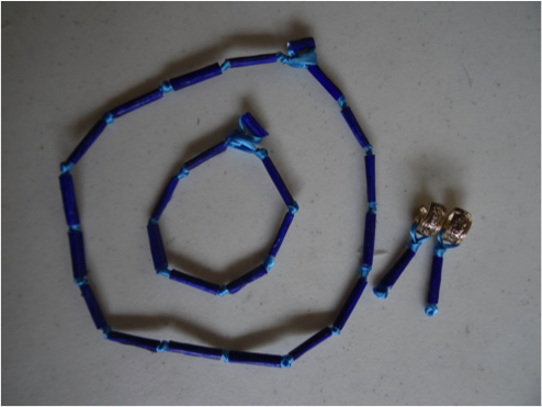 Collar, aretes y pulsera