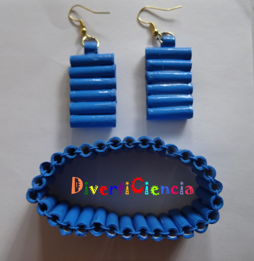 Pulsera y aretes