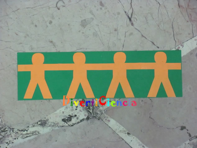 Simetr&iacute;a de traslaci&oacute;n