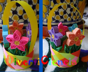 Canasta trenzada con flores
